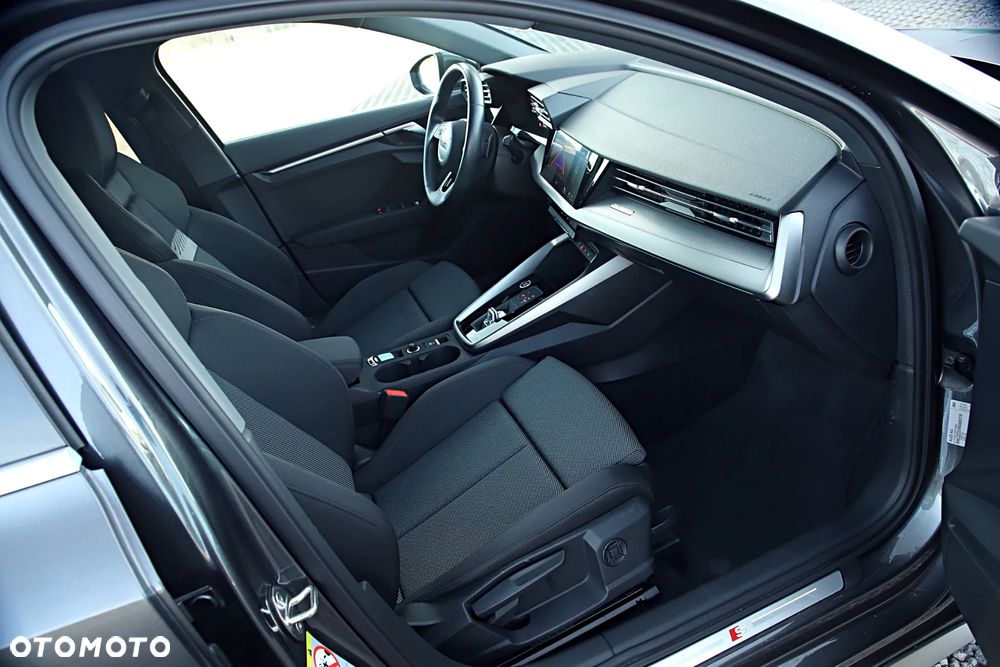 Audi A3 Limousine 35 TFSI Sport S tronic - 20