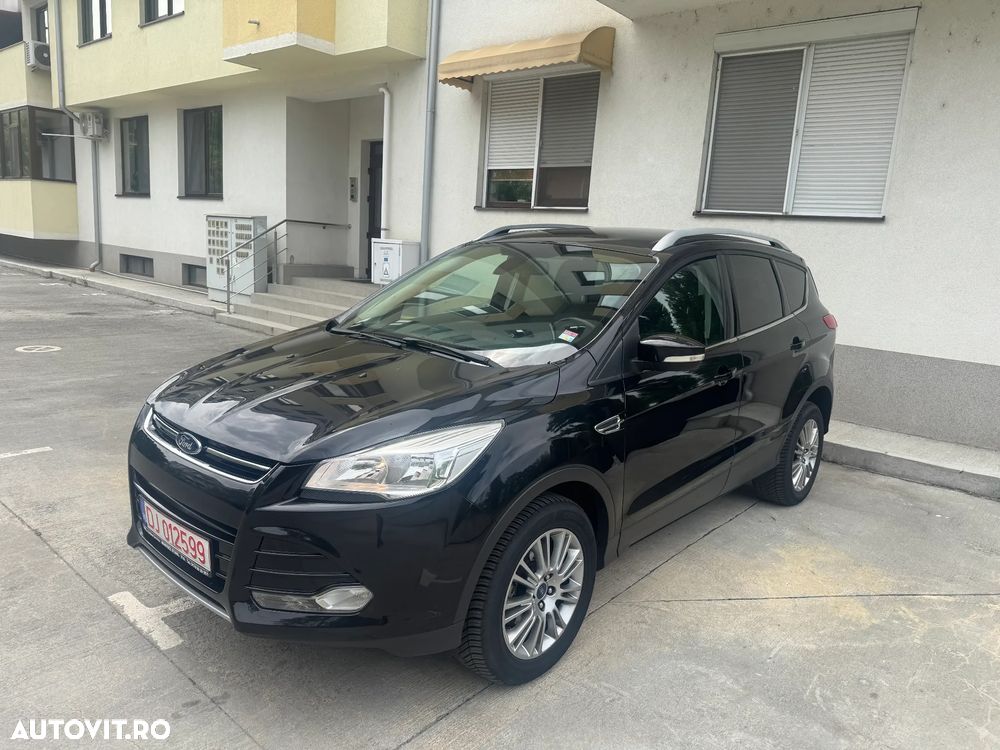 Ford Kuga 1.6 EcoBoost 2x4 Titanium - 2