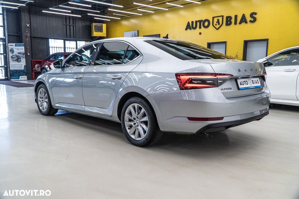 Skoda Superb 2.0 TDI DSG Style - 6