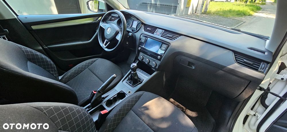 Skoda Octavia 1.6 TDI Active - 14