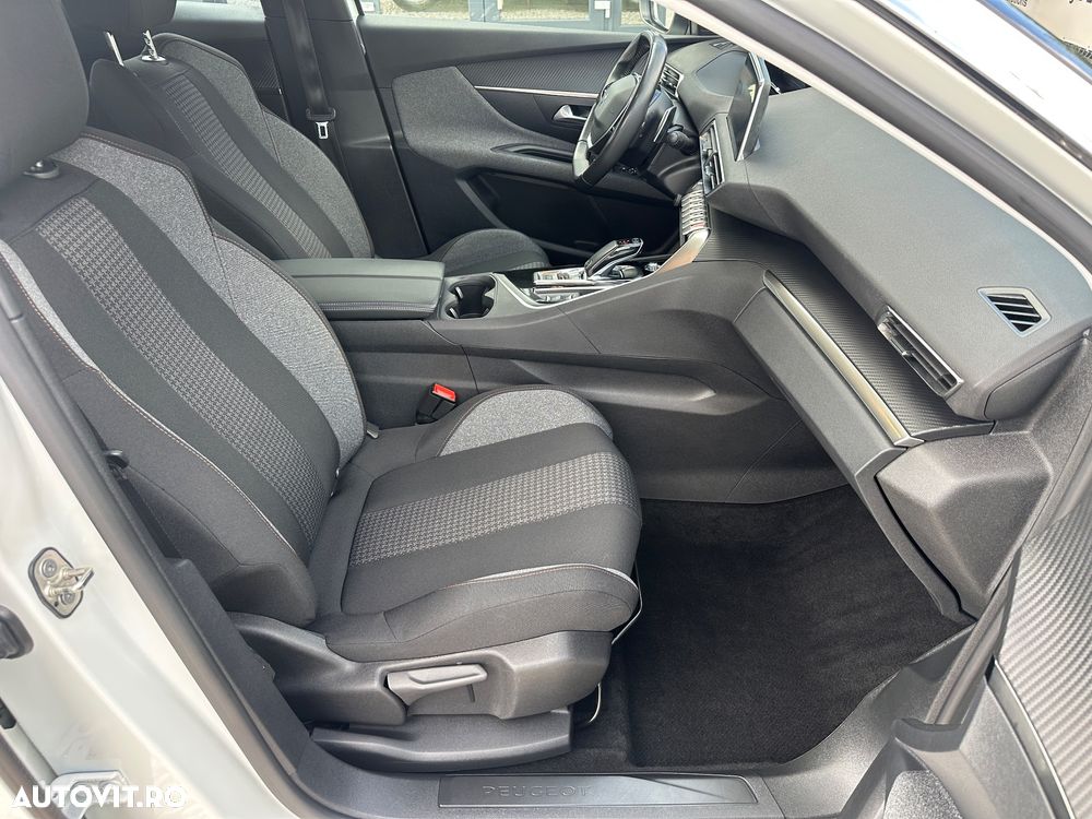 Peugeot 3008 BlueHDi 130 Stop & Start EAT8 Allure - 17