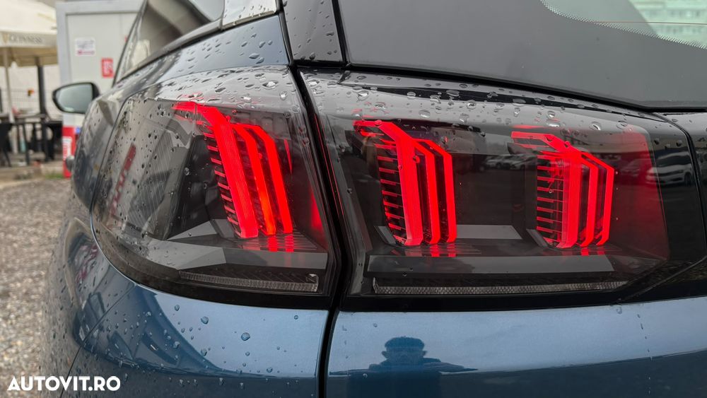 Peugeot 5008 - 32