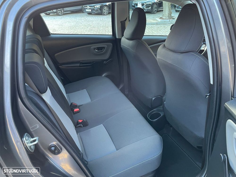 Toyota Yaris 1.5 HSD Comfort - 9