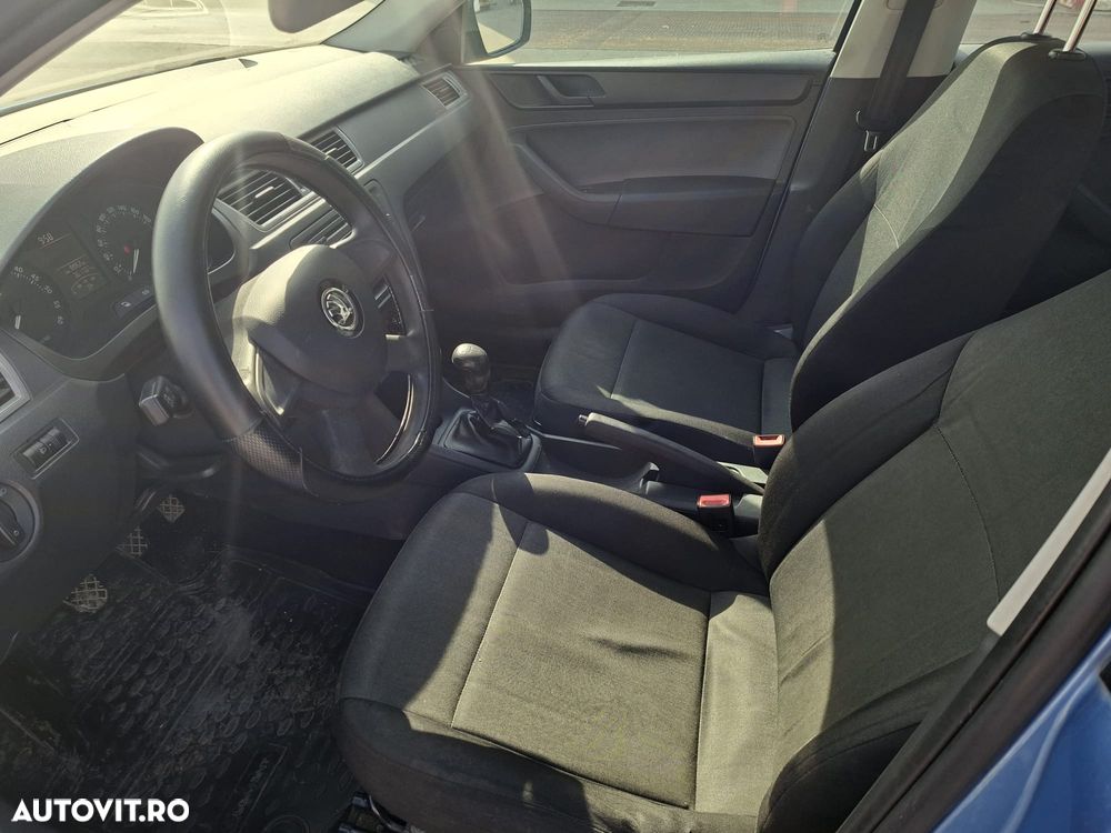 Skoda RAPID 1.6 TDI Active - 7