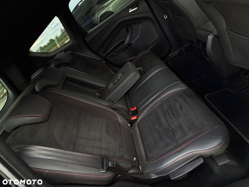 Ford Kuga 2.0 TDCi 4x4 ST-Line - 27