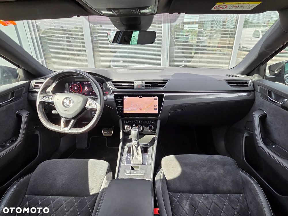 Skoda Superb 2.0 TDI SCR 4x4 Sportline DSG - 28