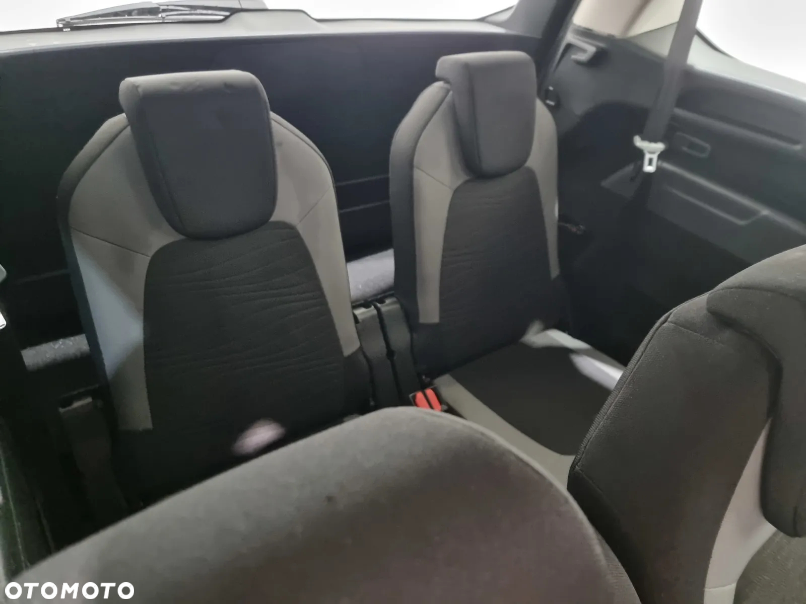 Citroën C4 Grand Picasso e-HDi 115 ETG6 Attraction - 17
