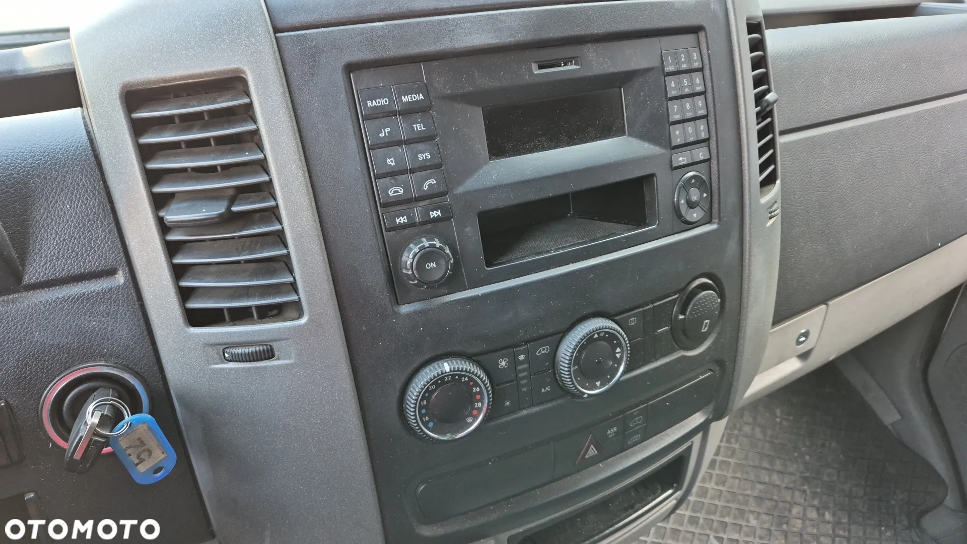 Mercedes-Benz SPRINTER - 9