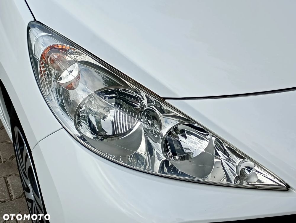 Peugeot 207 1.6 HDi - 20