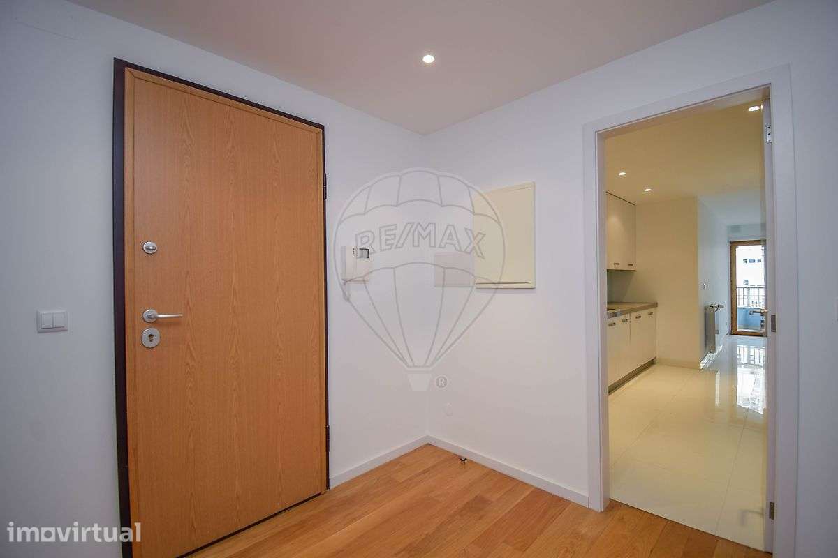 Apartamento T2 para arrendamento - Grande imagem: 4/14