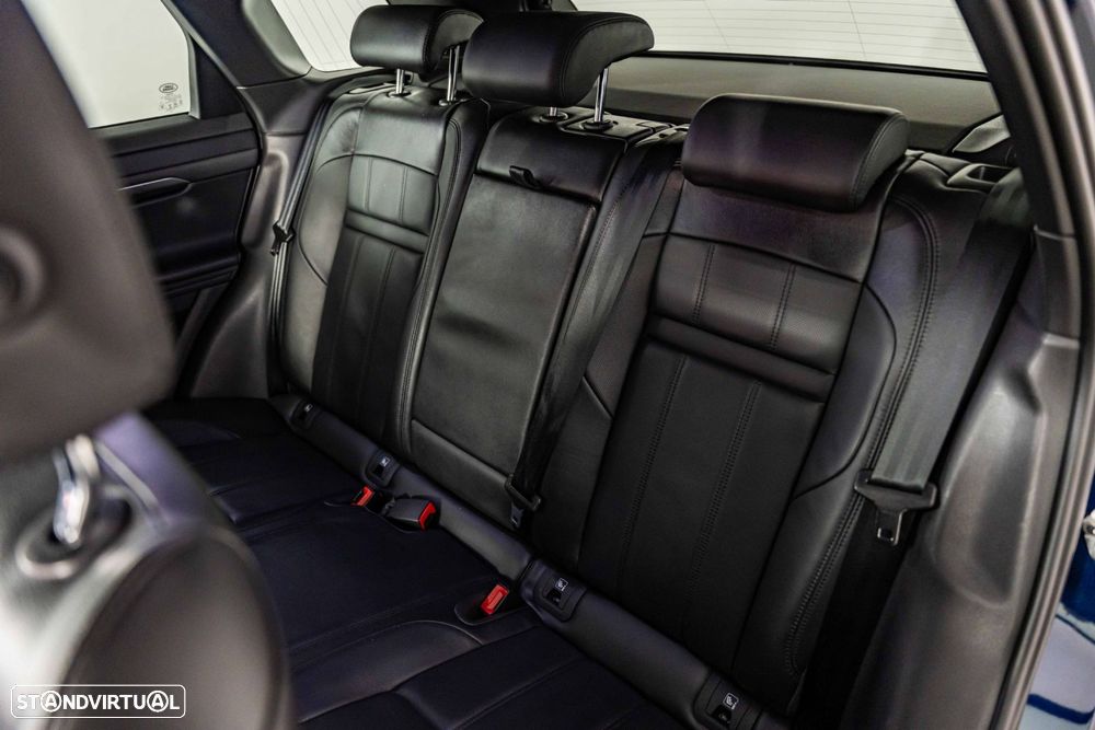 Land Rover Range Rover Evoque 1.5 P300e AWD Auto - 10