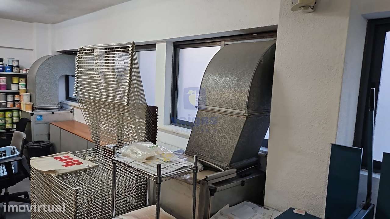 Armazém Renovado em Marvila Lisboa com Boa Acessibilidade - Grande imagem: 4/49