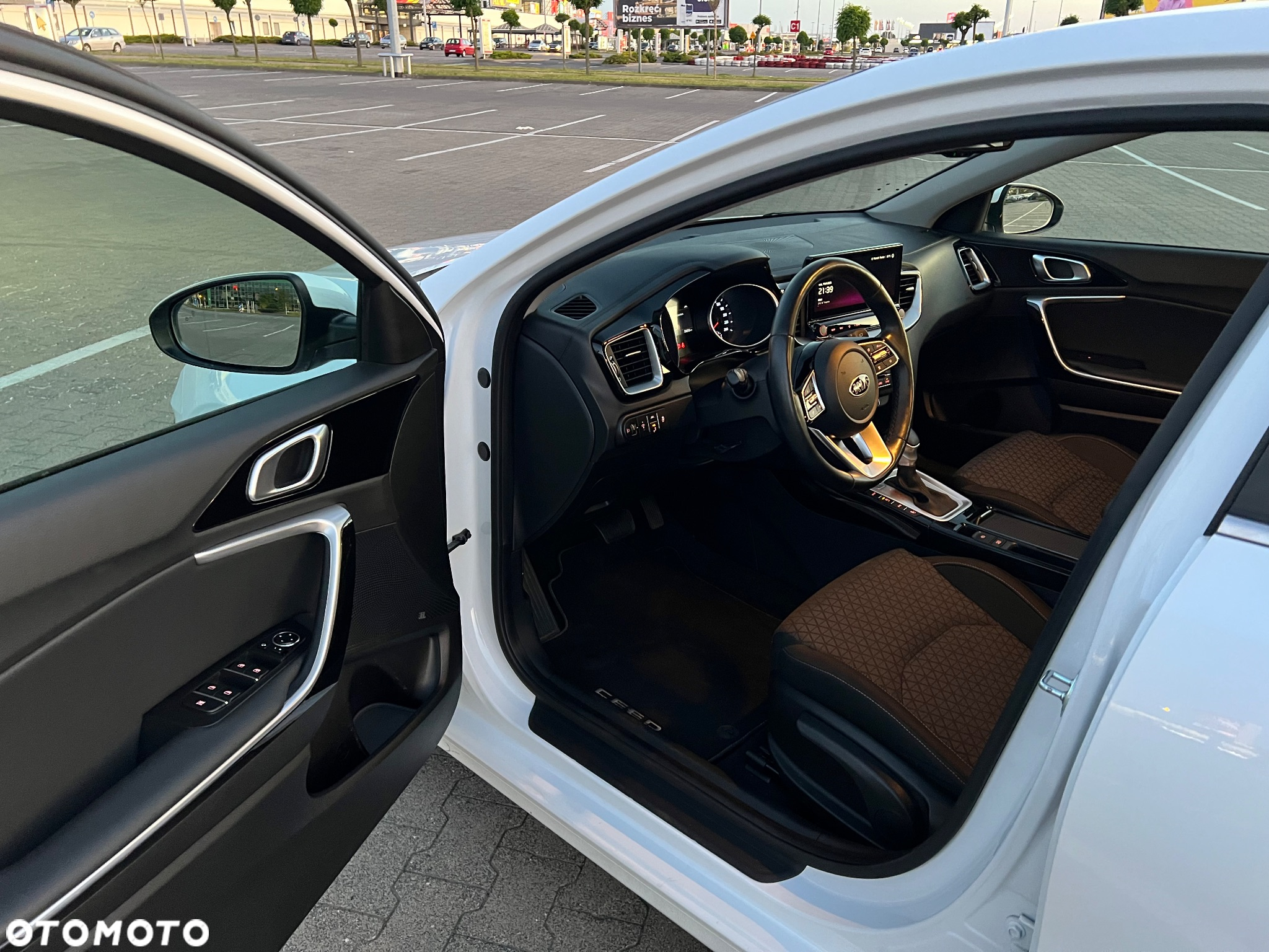 Kia Ceed 1.4 T-GDI DCT OPF Platinum Edition - 7