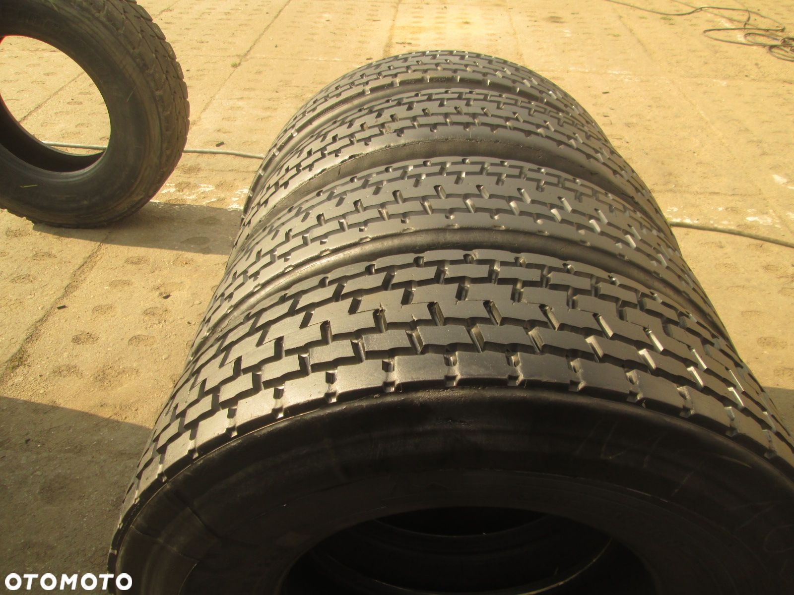 Opony ciężarowe 265/70/17.5 Bieżnikowana WZÓR MICHELIN. Opony ciężarowe - 3