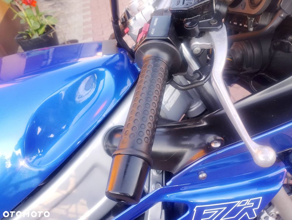 Yamaha GTS - 6