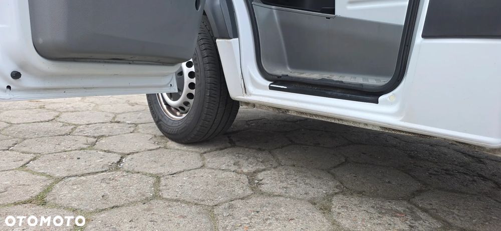 Mercedes-Benz Sprinter - 22