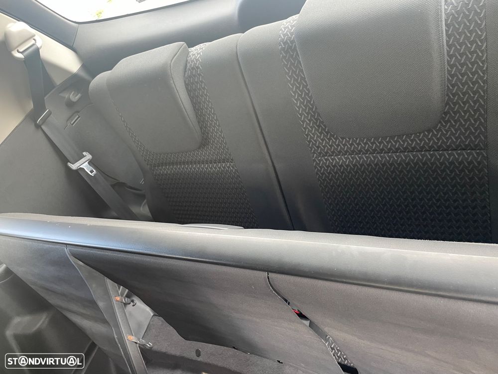 Toyota Corolla Verso 2.2 D-4D - 10