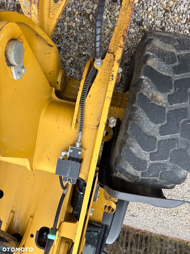 Caterpillar 907H2 rekin 4x4 łyzka dzielona z niemiec - 4