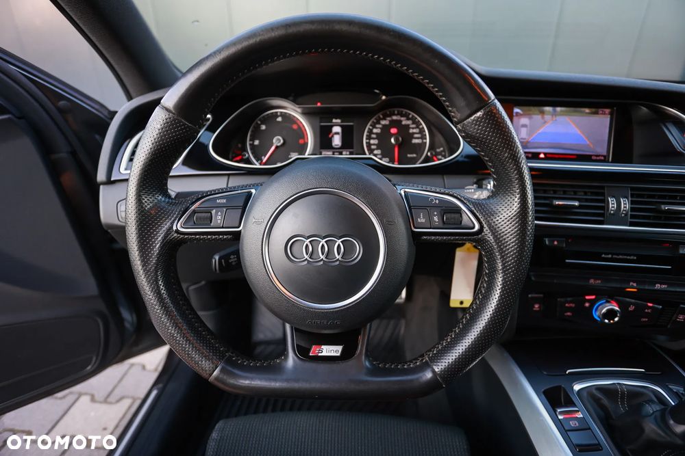 Audi A4 Avant 2.0 TDI DPF clean diesel S line Sportpaket - 30