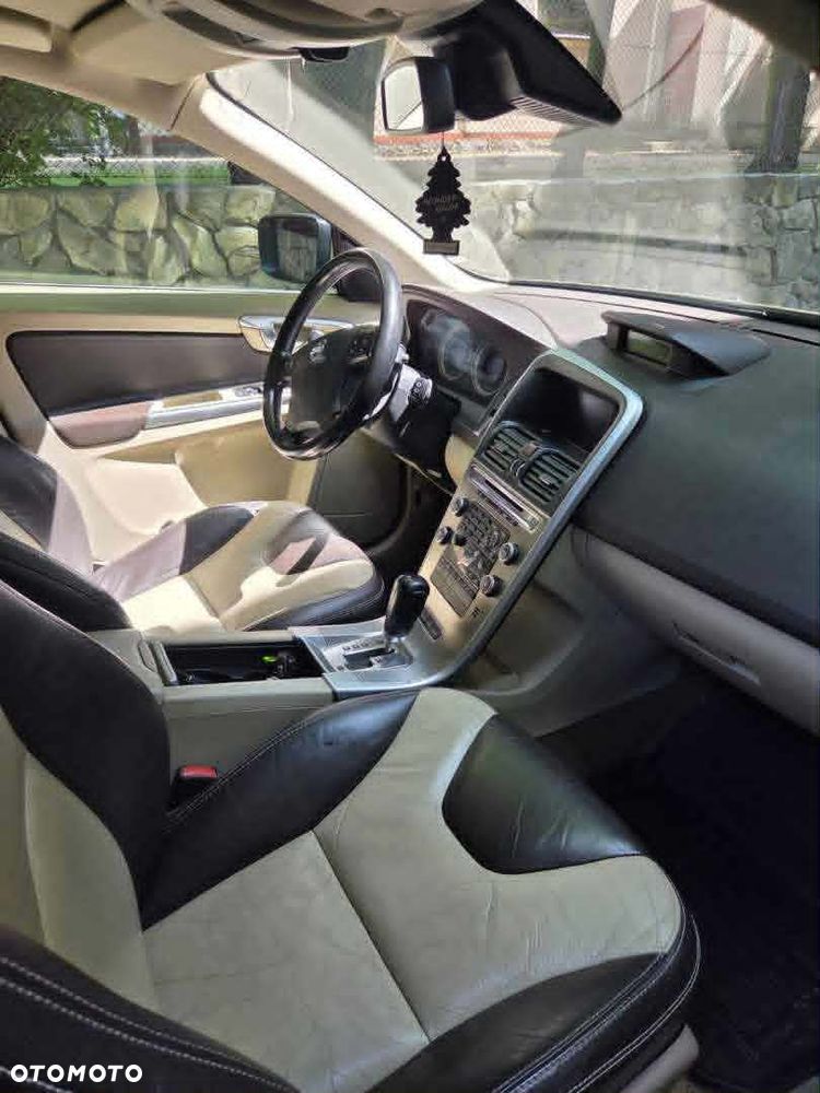 Volvo XC 60 ver-d3-geartronic-summum - 4