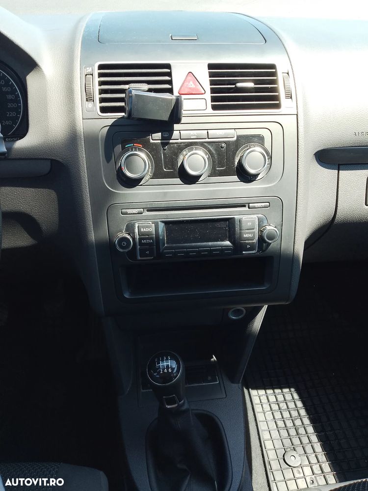 Volkswagen Touran 1.6 TDI Comfortline - 9