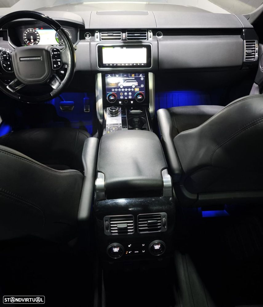 Land Rover Range Rover P400e Plug-in Vogue - 17