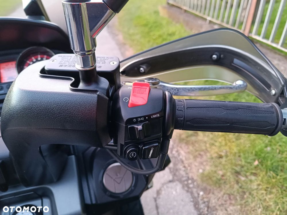 Kymco MyRoad - 11