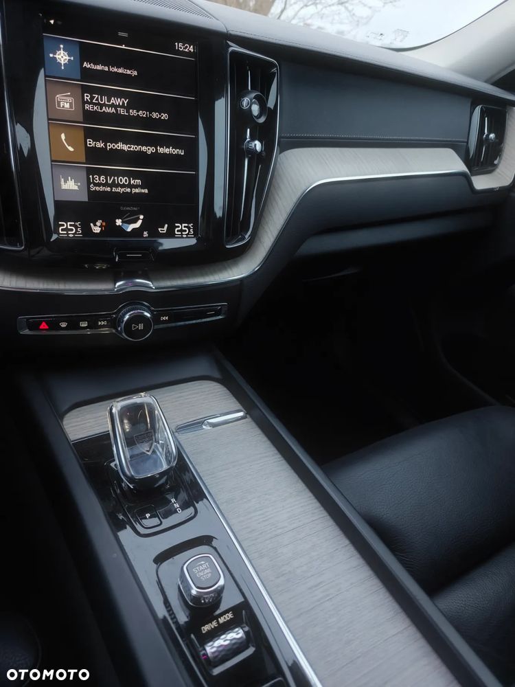 Volvo XC 60 T8 AWD Recharge Geartronic Inscription Expression - 19