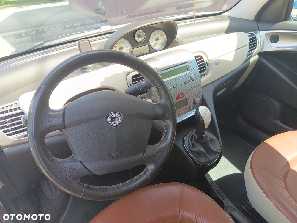 Lancia Ypsilon Y 1.3 16v Multijet Oro - 10