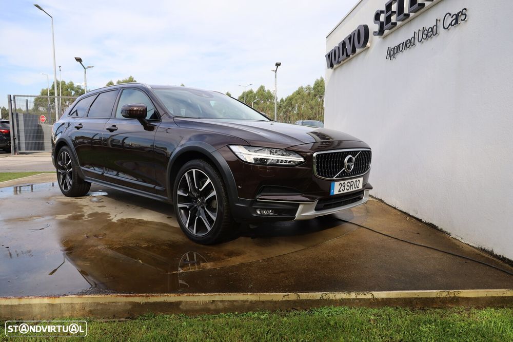 Volvo V90 Cross Country 2.0 D4 Pro AWD Geartronic - 8