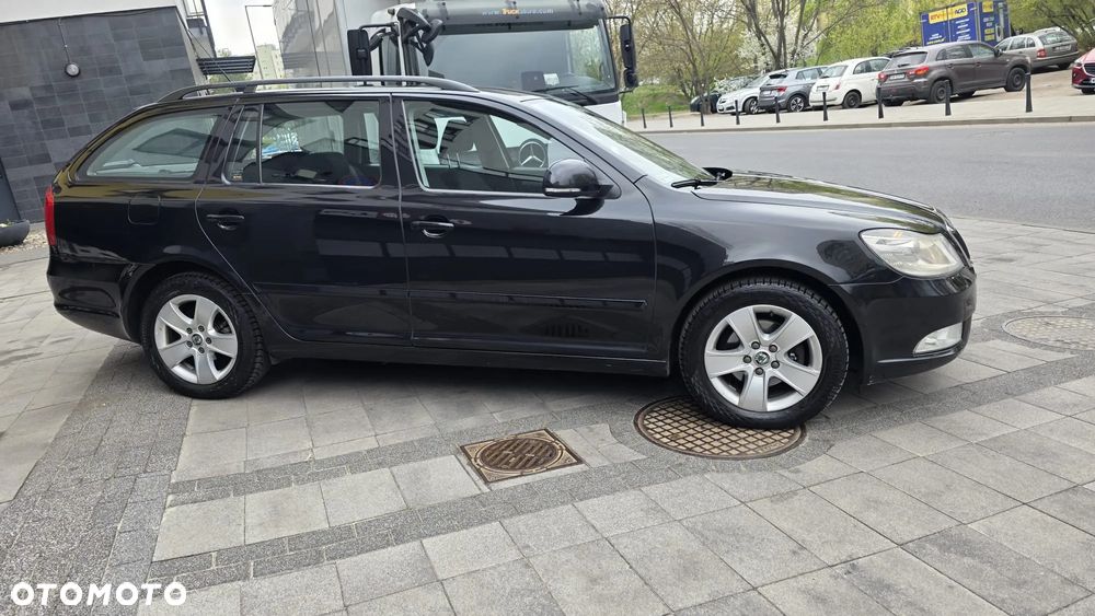 Skoda Octavia 1.6 TDI Active DSG - 9