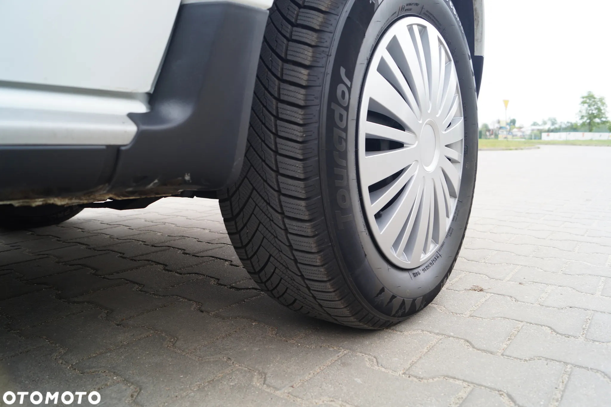 Dacia Duster 1.6 - 24