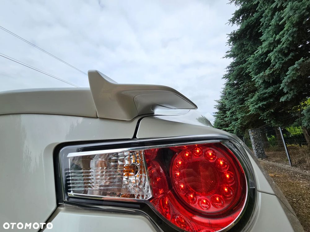 Toyota GT86 2.0 Prestige - 10