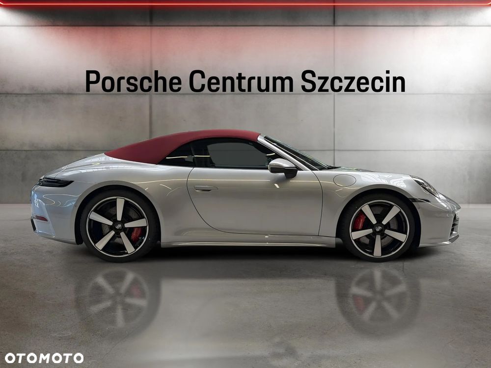 Porsche 911 Carrera 4S - 7