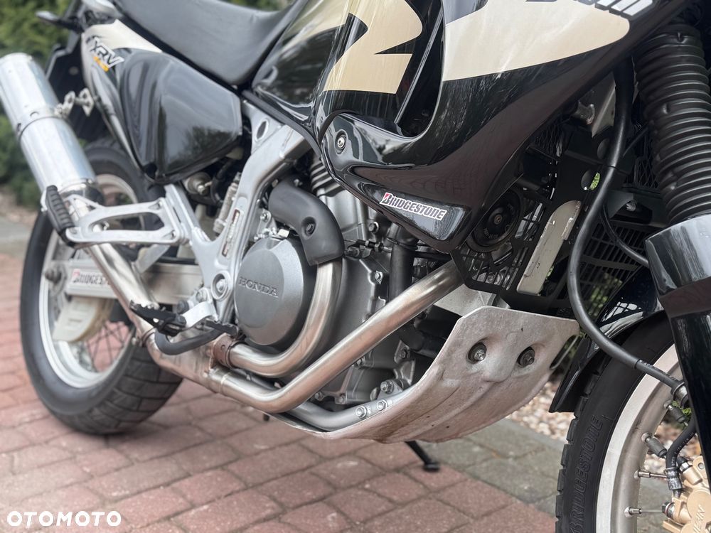 Honda XRV - 12