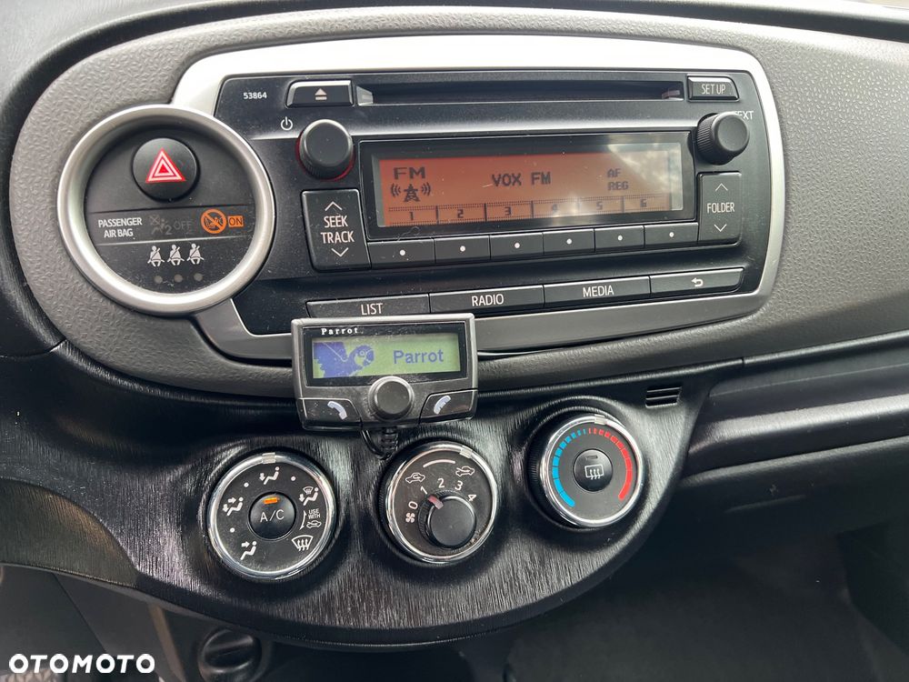 Toyota Yaris 1.0 Active EU6 - 17