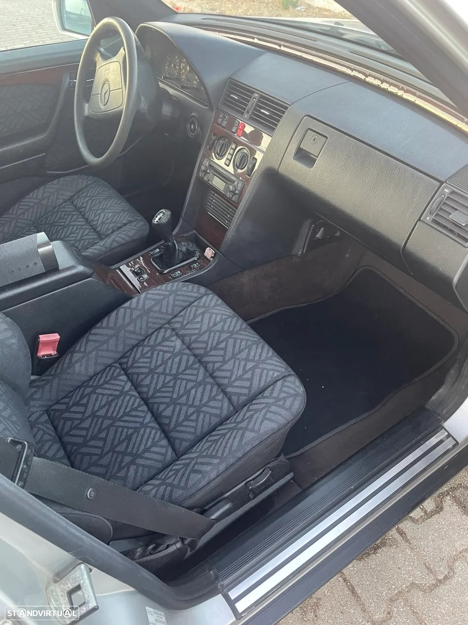Mercedes-Benz C 180 Elegance - 3
