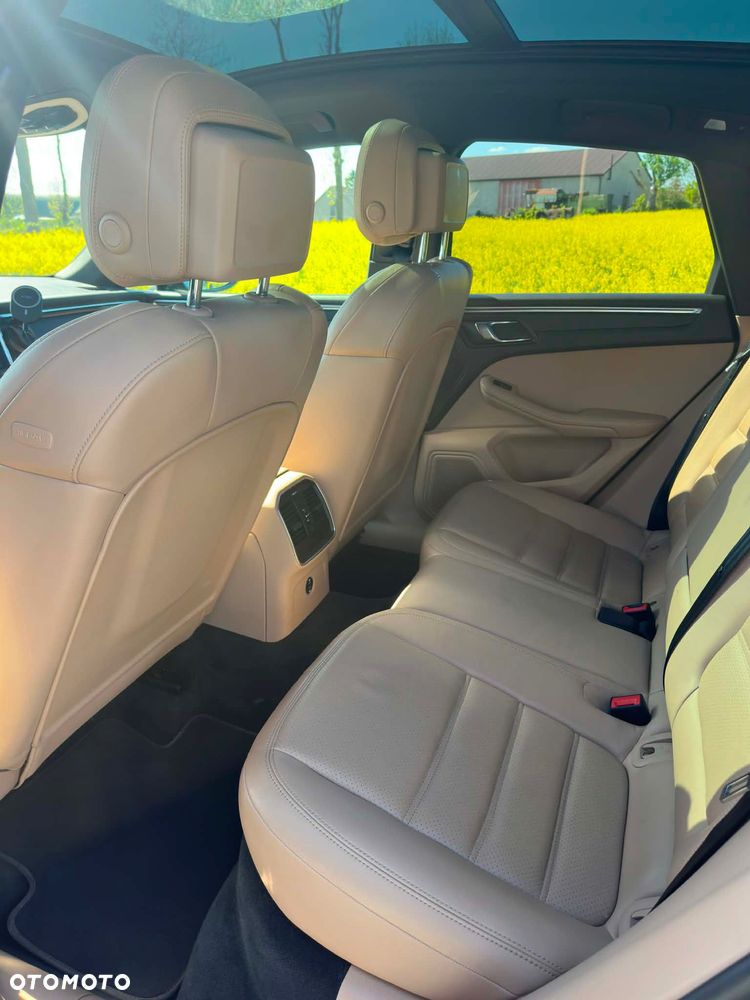 Porsche Macan Standard - 8