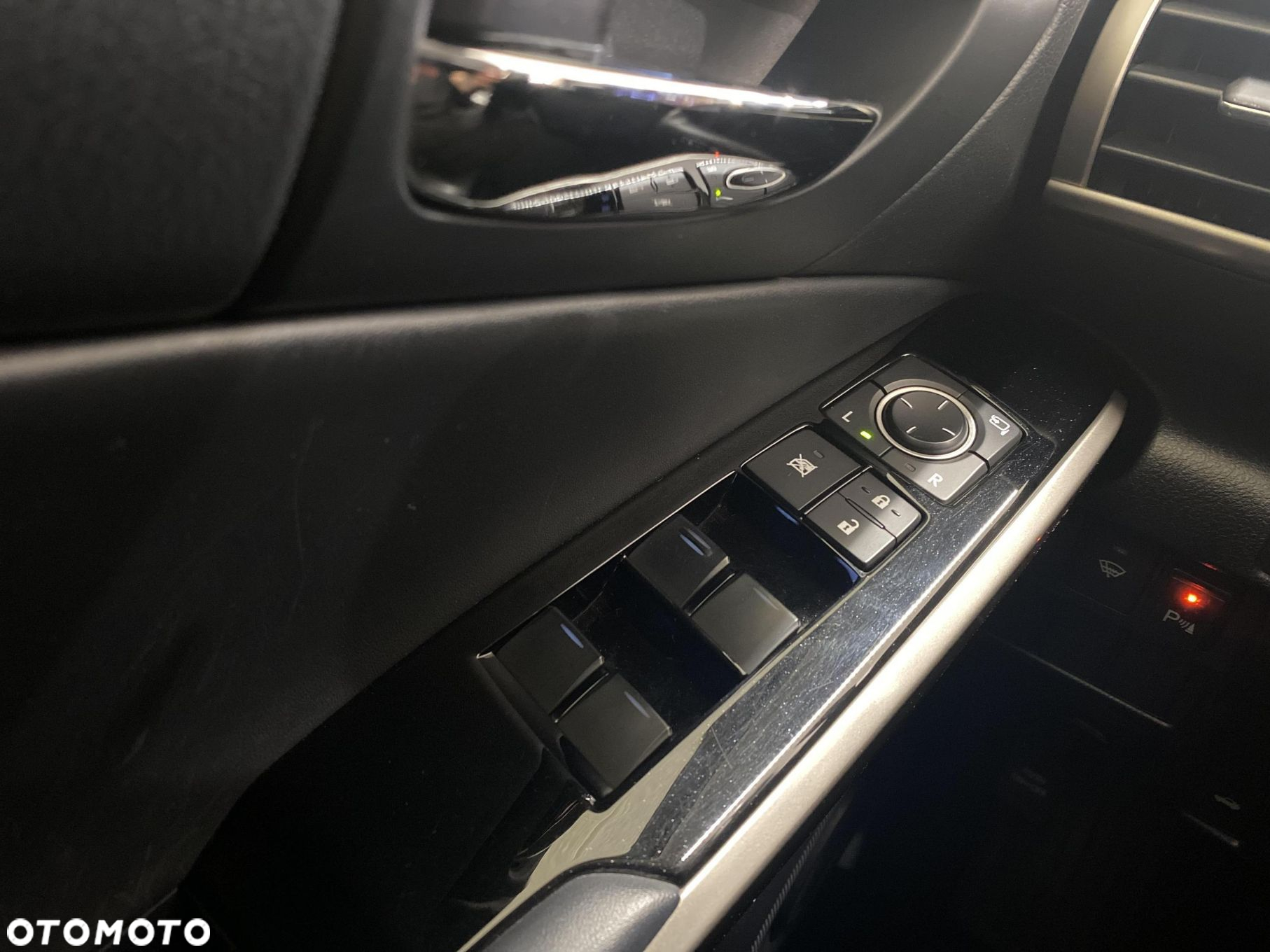 Lexus IS 200t Elite - 13