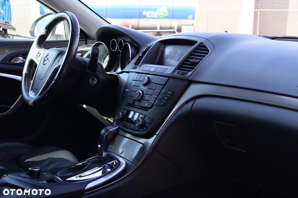 Opel Insignia - 26