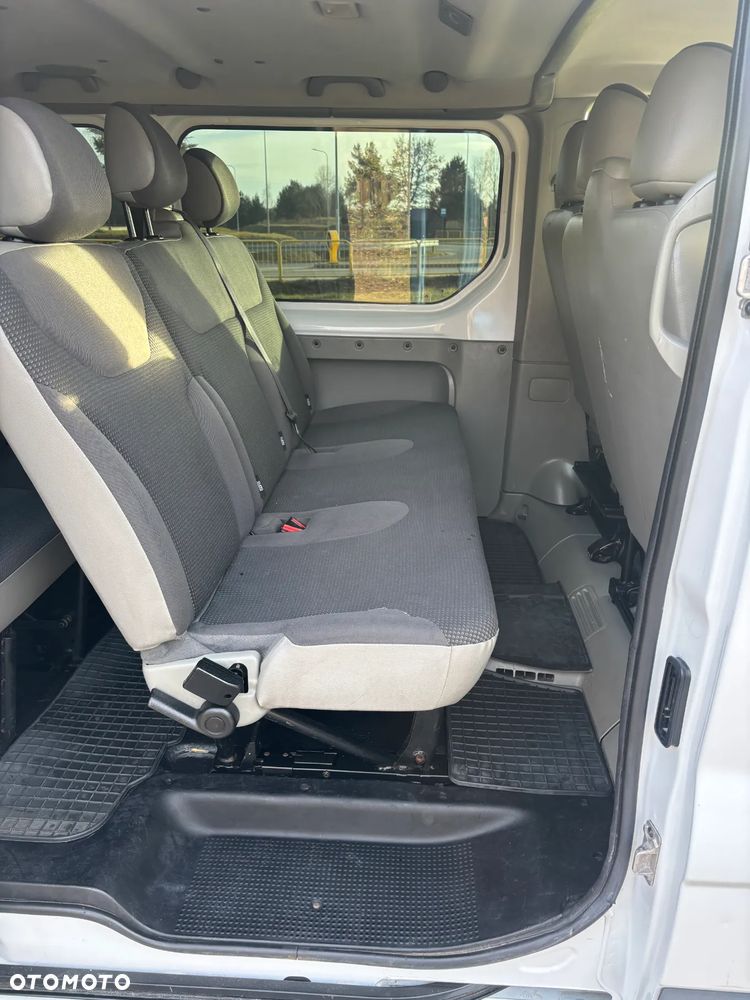 Opel Vivaro L2H1 2.9t Essentia - 25