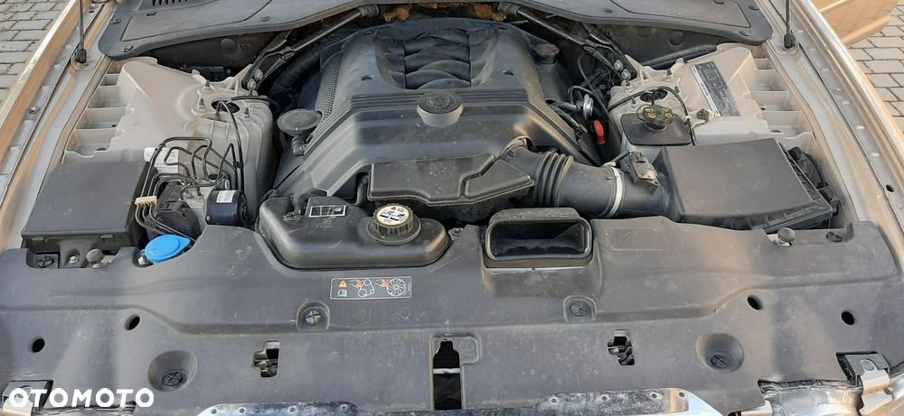 Jaguar XJ - 7
