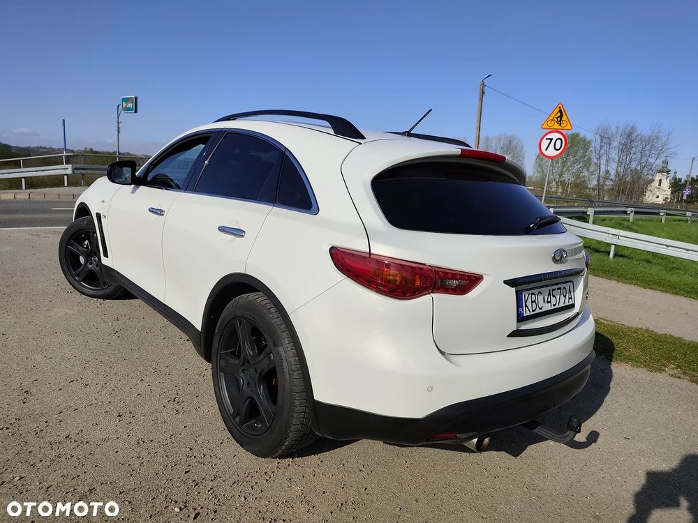 Infiniti Q70 3.0d S - 5
