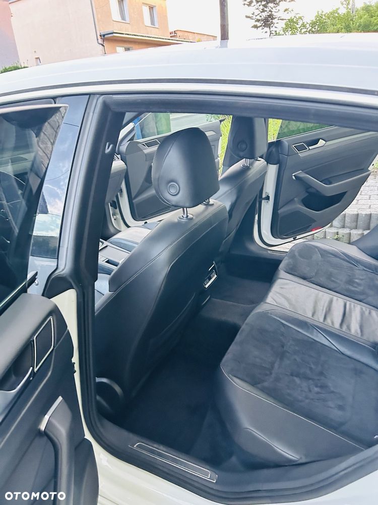 Volkswagen Arteon 2.0 TDI SCR DSG R-Line - 13
