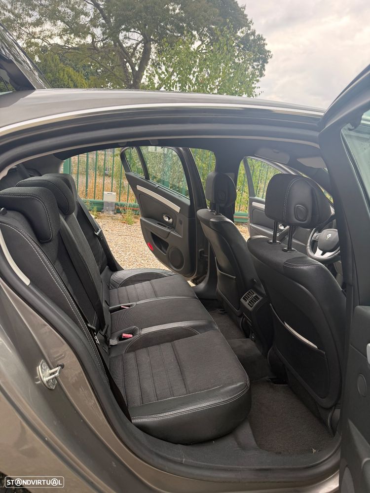 Renault Laguna 2.0 dCi Confort - 11