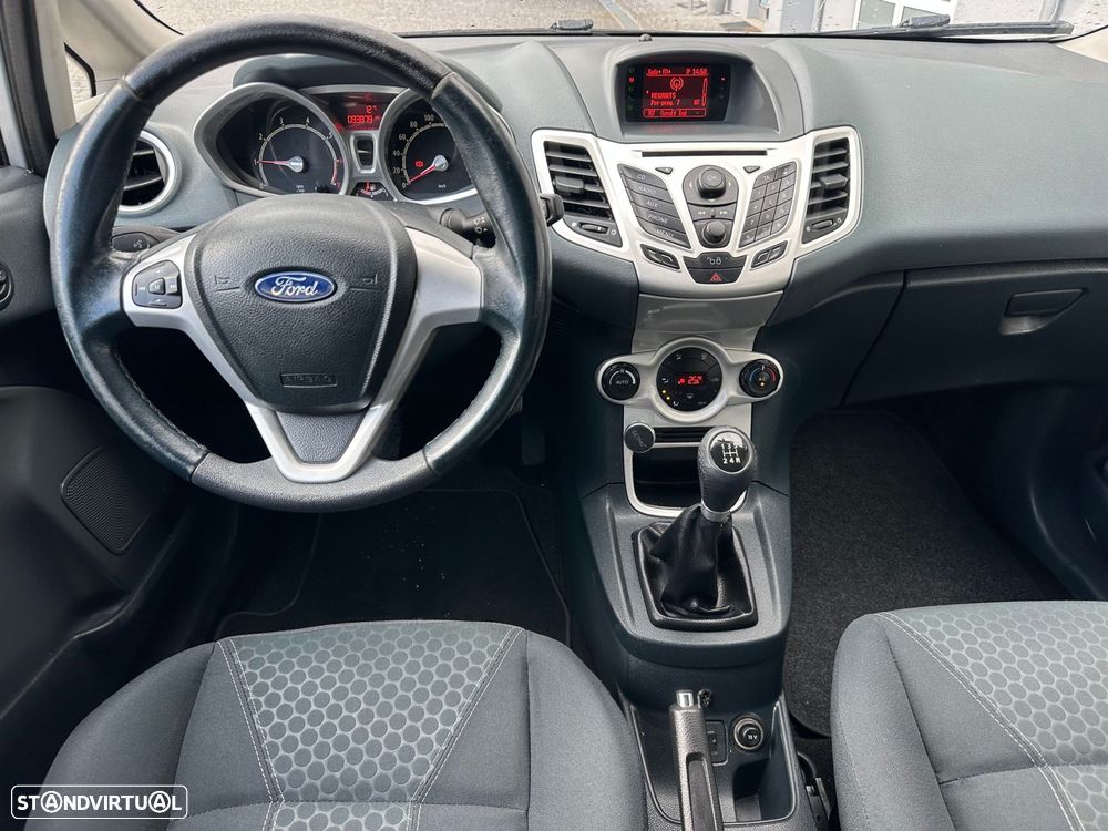Ford Fiesta 1.25 Titanium - 13