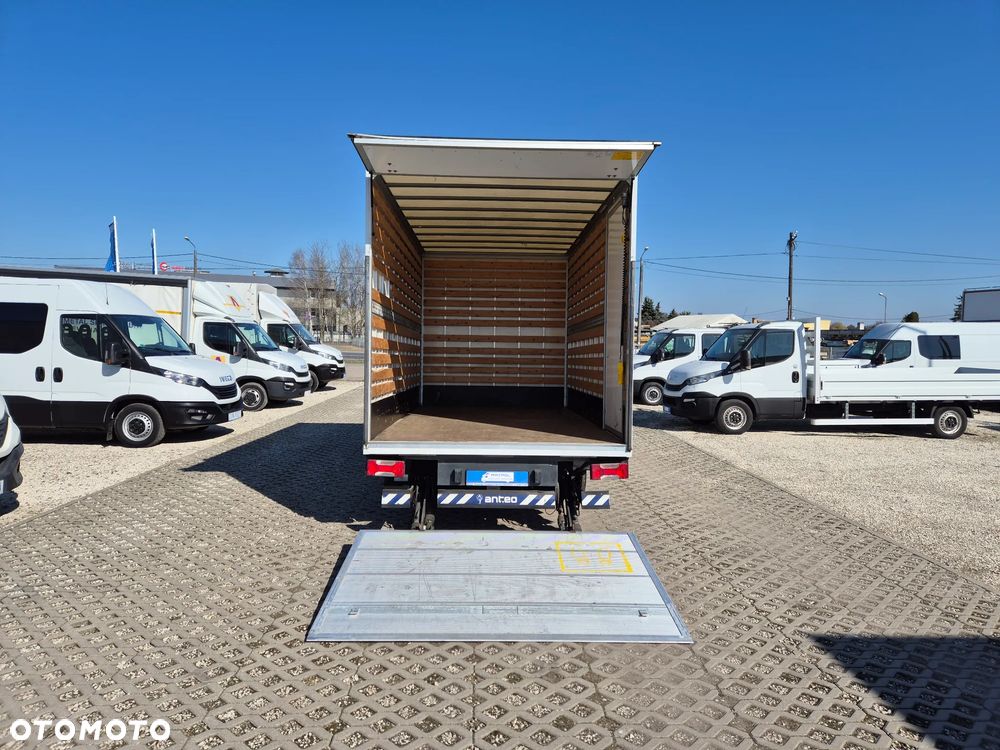 Iveco Daily 35C14, kontener 8PAL, winda 750KG, bliźniaki, klimatyzacja, 174 600 KM - 6