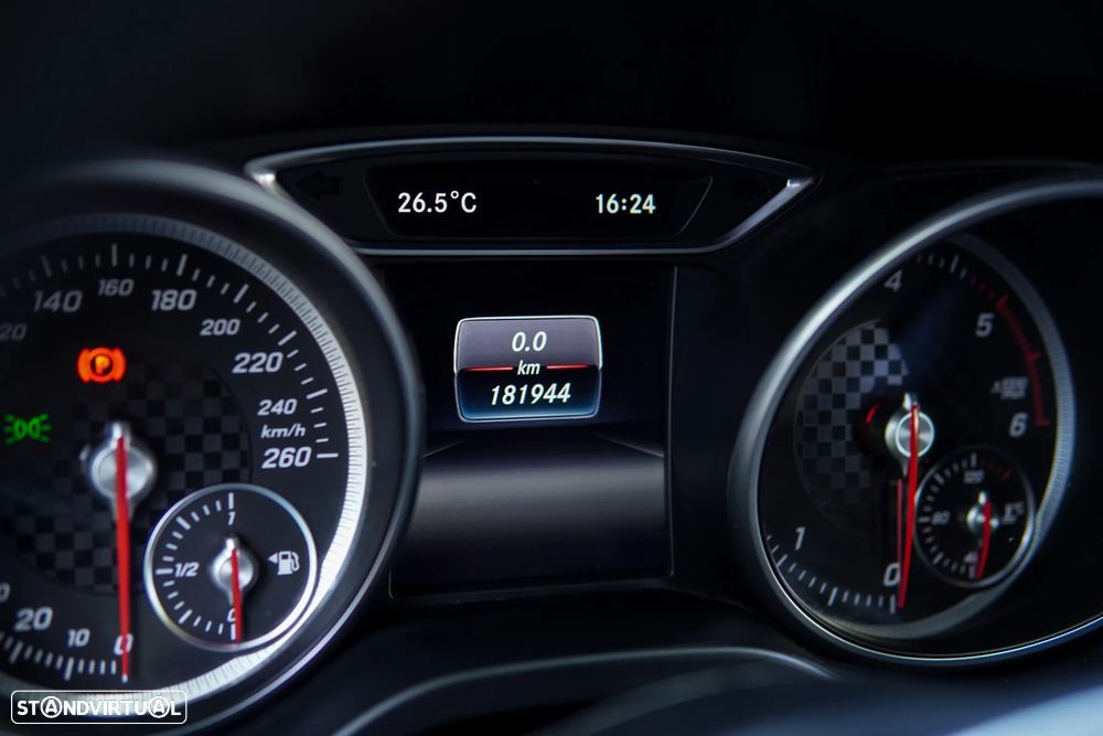 Mercedes-Benz A 180 CDI AMG Line - 28