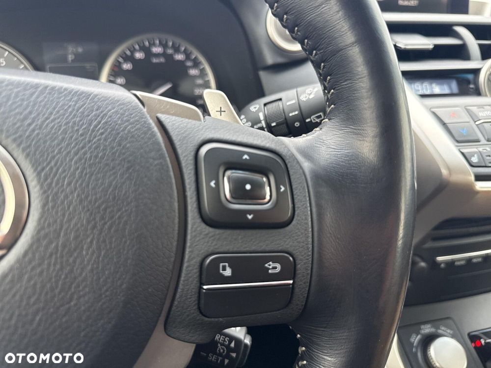 Lexus NX 200t Elite AWD - 19