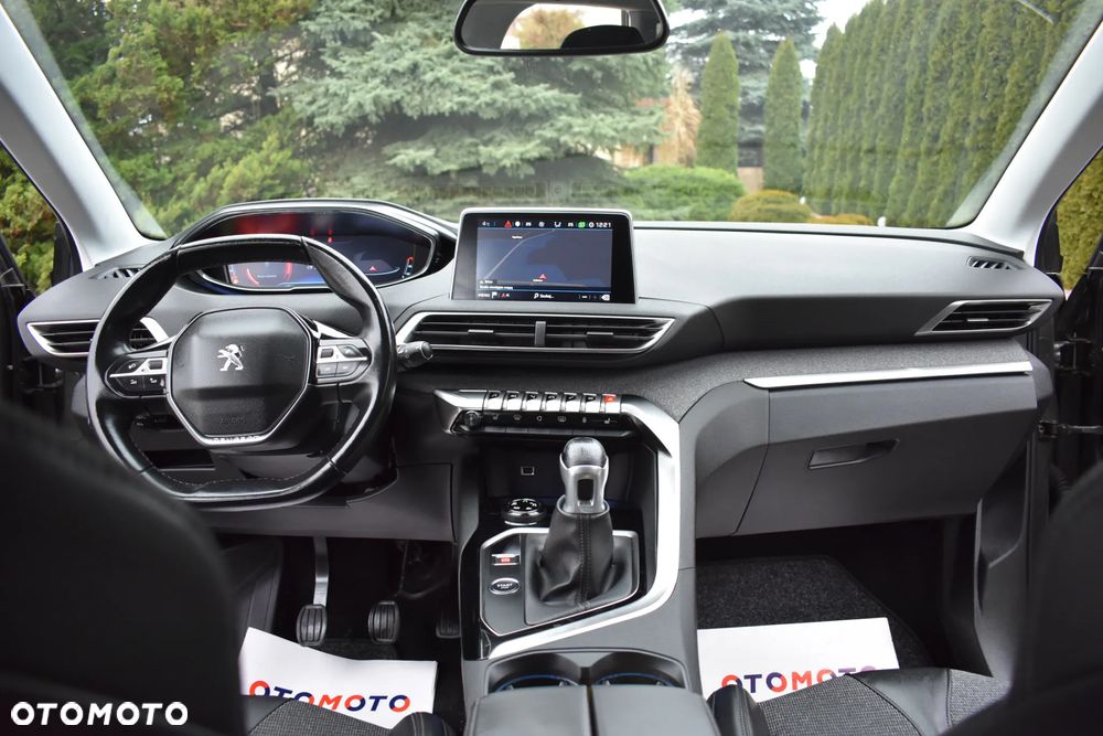 Peugeot 3008 PureTech 130 Stop & Start GPF Allure - 8